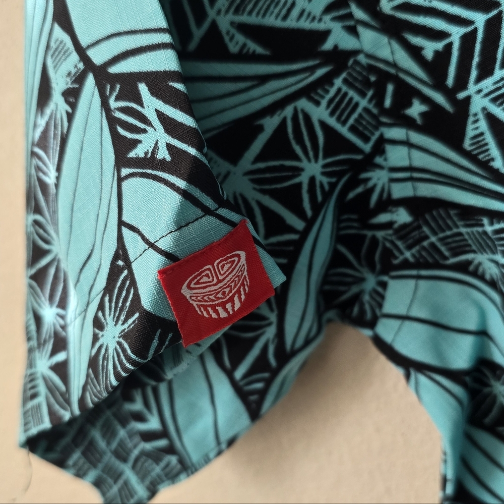 Tanoa Hawaiian Shirt Aqua Blue and Black Men's Medium New - Picture 3 of 3